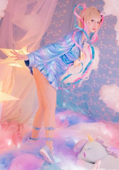 美女光胸无遮挡18禁止观看_剧情片日韩免费观看
